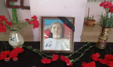 Qəzada həlak olan tanınmış müəllim imiş - FOTO