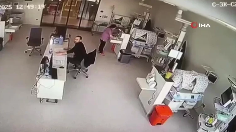 Zəlzələ anında həkimlərdən əsl qəhrəmanlıq - VİDEO