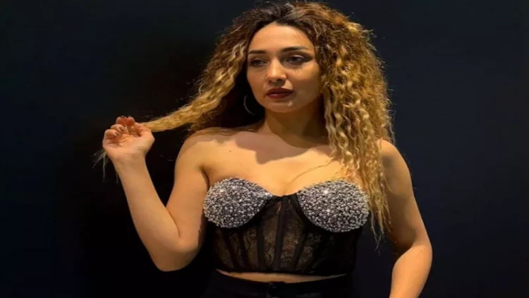 Zaur efirdə müğənnidən ÜZR İSTƏDİ