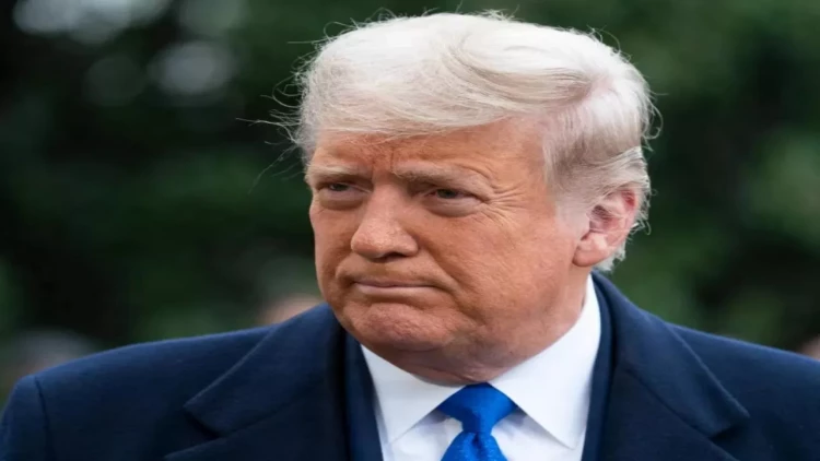 Tramp geri çəkildi