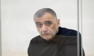 Bir gündə iki oğlumu itirdim - Vardanyanın məhkəməsi - FOTO