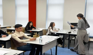 300 bal toplayan ŞAGİRD - Nə telefonu var, nə də sosial şəbəkələrə girir - FOTO