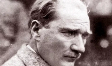 Kanadada böyük qalmaqal - Atatürkü diktatorlar siyahısına saldılar - FOTO