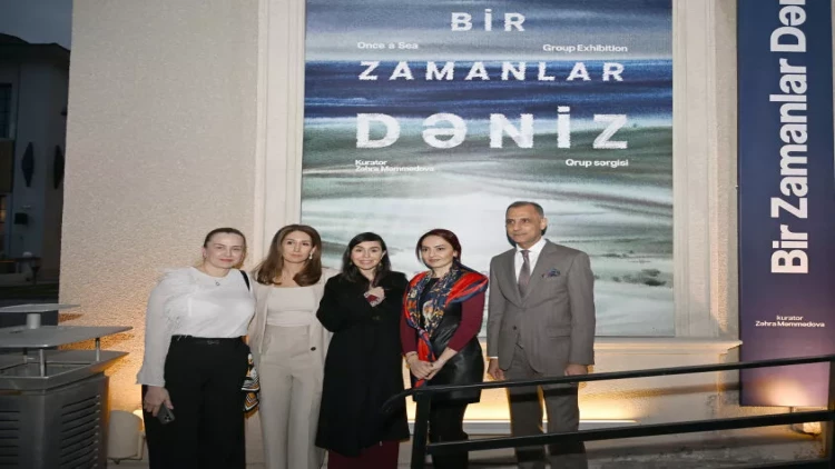 Leyla Əliyeva “Bir zamanlar dəniz” adlı qrup sərgisi ilə tanış olub - FOTO