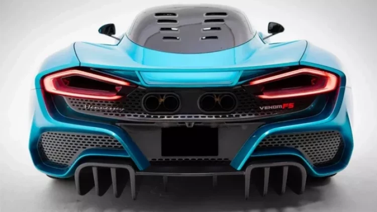 Milyonlarla dollarlıq superkar hərraca çıxarıldı - FOTO