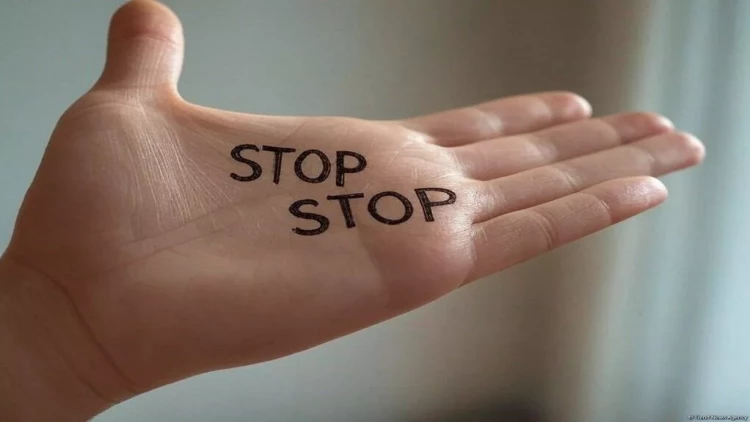 Azərbaycanda 13 kişi arvadı tərəfindən döyüldü - RƏSMİ