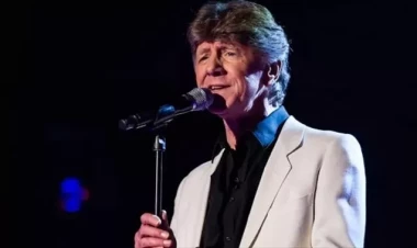 Əfsanə vəfat etdi