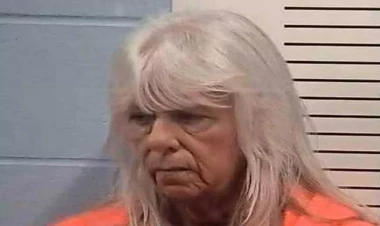 Uşağını meymunla dəyişdirdi