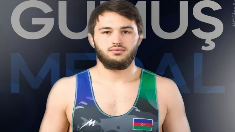 Azərbaycan güləşçisi gümüş medal qazandı