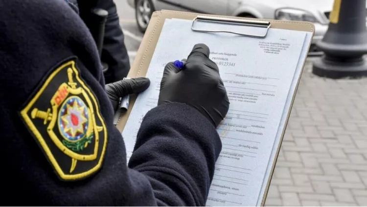 İctimai yerdə söyüş söyənlər cərimələnə bilər - XƏBƏRDARLIQ