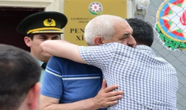 Əfv Məsələləri Komissiyasının növbəti iclası keçirilib