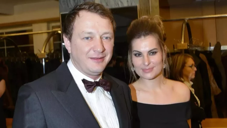 Keçmiş arvadı ilə oğlunun ölkədən çıxmasına qadağa qoyuldu - FOTO