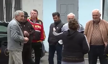 “52 min verilir, heç birotaqlı həyət evi də ala bilmərəm”