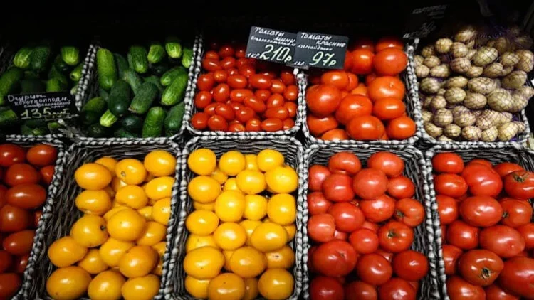 Paytaxt bazarlarında qeyri-mövsümi meyvələrin qiymətləri - VİDEO