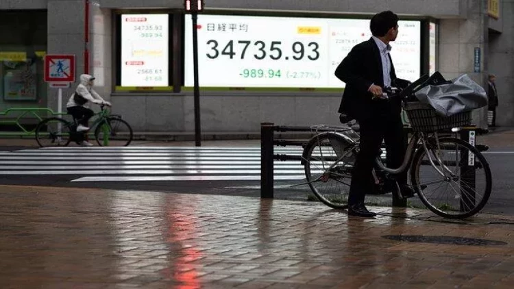 Tramp Asiyada ən böyük fond birjasını 