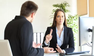 Müdirə bunları demək olmaz