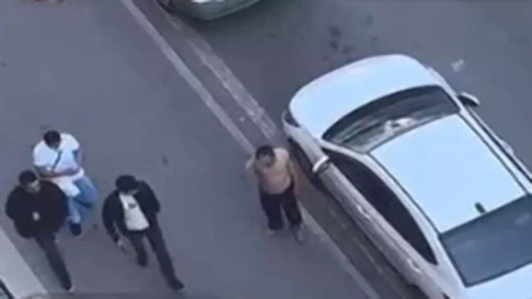 Bakıda küçədə yarıçılapaq şəxs SAXLANILDI