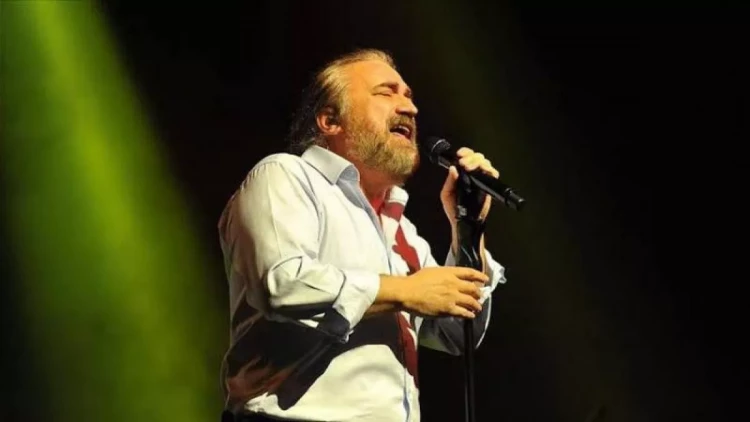 Səhnədə vəfat edən Volkan Konak barədə təsirli FAKT: atasız 55 uşağın... - VİDEO