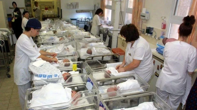 Avropa ölkəsində doğum sayı bu səbəbdən  kəskin azaldı