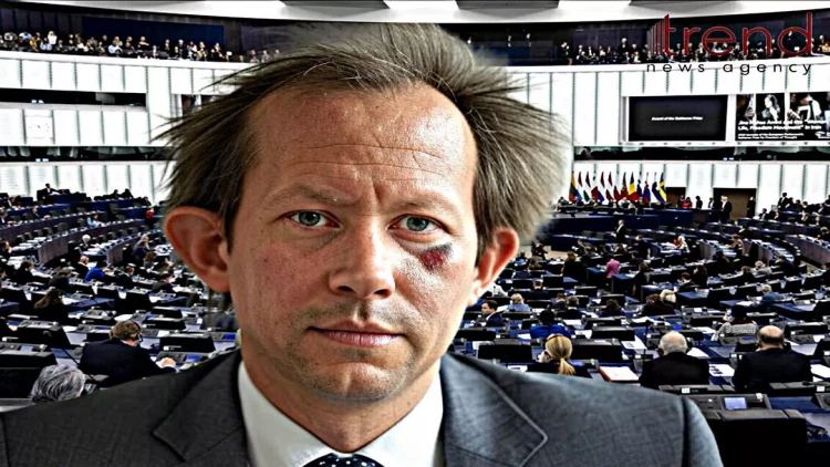 Avropa parlamenti sirkə, Bellami təlxəyə çevrilir