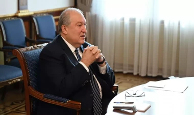 Ermənistanın sabiq prezidentinin xarici ölkə vətəndaşı olması ilə bağlı istintaq davam edir