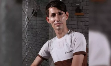 Müəllim kimi təqdim edilən müğənni sertifikasiyadan kəsilibmiş - RƏSMİ