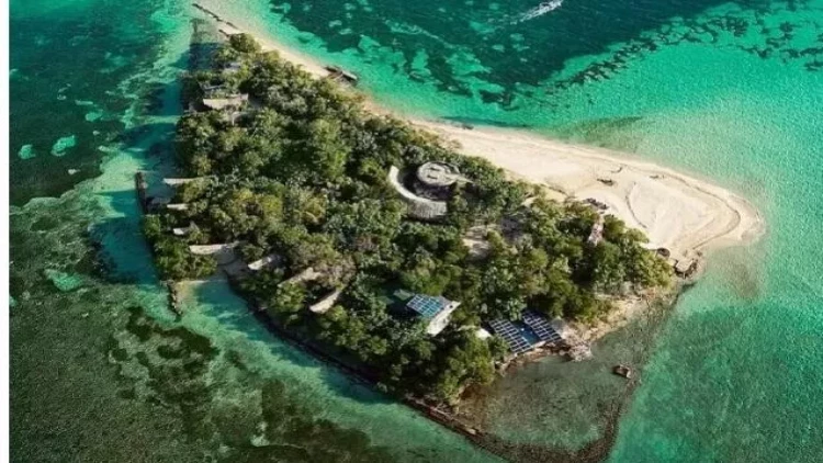 Sahildə pivə adası