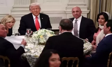 Ağ Evdə iftar - Tramp qonaqlarını qəbul etdi