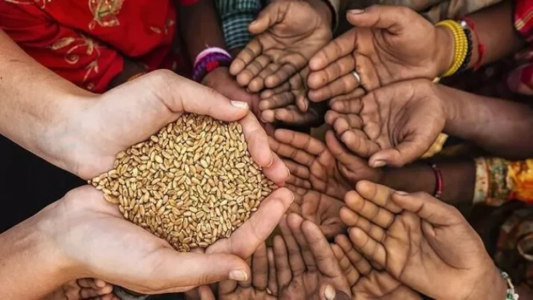 Fitrə zəkatını kimlər və nə qədər VERMƏLİDİR...