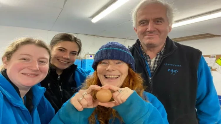 Bu yumurta 912 manata satıldı