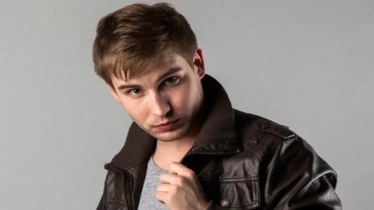 35 yaşlı aktyor reanimasiyaya yerləşdirildi