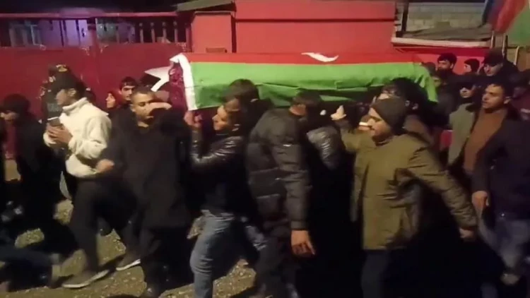 Qar uçqununda həlak olmuş əsgərlə vida mərasimi keçirildi - YENİLƏNİB - VİDEO - FOTO