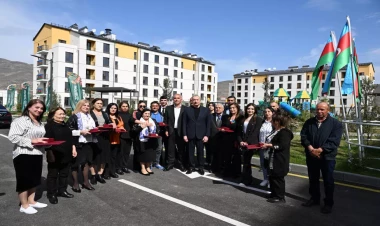 Suqovuşan kəndində yaşayış kompleksi istifadəyə verilib, sakinlərə evlərin açarları təqdim olunub - VİDEO - FOTO