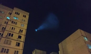 Azərbaycanda səmada naməlum obyekt: insanlar təşvişdə - VİDEO