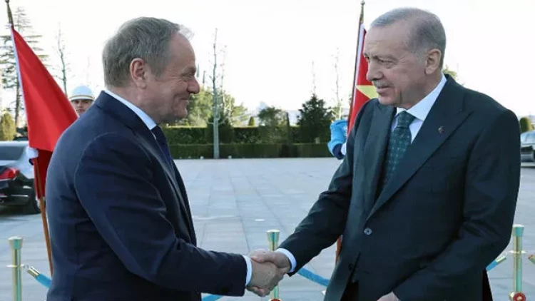 Ərdoğanın Tuska hədiyyəsi - FOTO