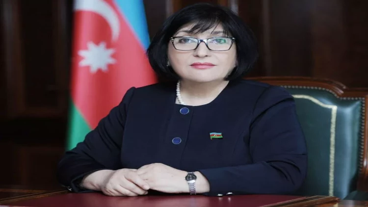 Putin Sahibə Qafarovanı təltif etdi