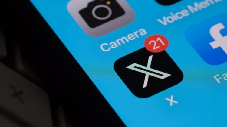 “X” sosial şəbəkə çöküb?