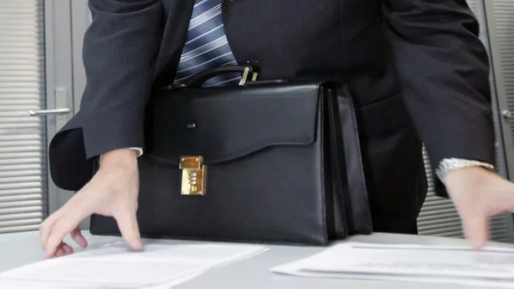 Məktəbdəki bıçaqlanmaya görə sektor müdiri cəzalandırıldı - FOTO