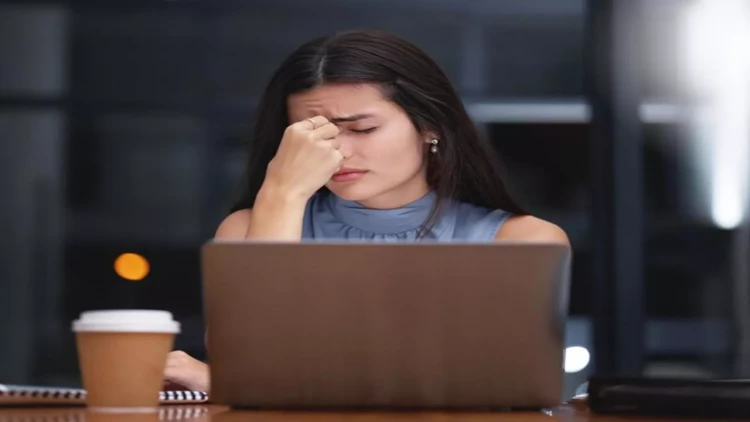 Oruc tutanda başınız ağrıyırsa, bunu oxuyun