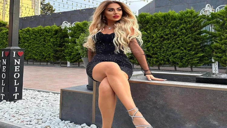 Azərbaycanlı müğənni üçün efirə eşşək gətirdilər – FOTO