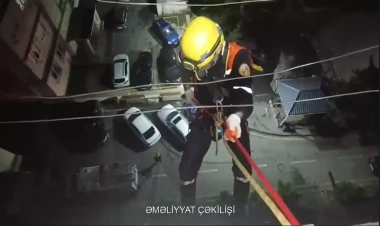 Bakıda köməksiz vəziyyətdə qalan şəxs belə xilas edildi - VİDEO