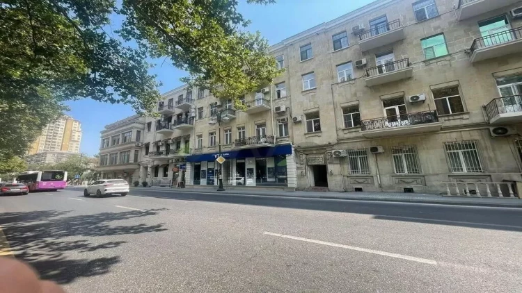 Sakinlərin nəzərinə - Bu mikrorayon tamamilə sökülür