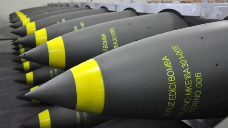 Kəndi səhvən BOMBALADILAR - FOTO