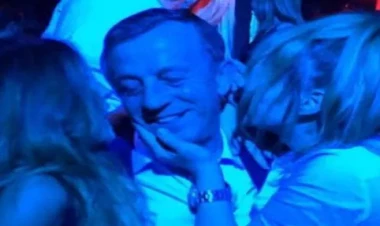 Məşhur iş adamının ad günü hədiyyəsi gündəm oldu - FOTO