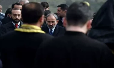 Ermənistandan Rusiya ilə bağlı U dönüşü - Paşinyan gizli tapşırıq verdi