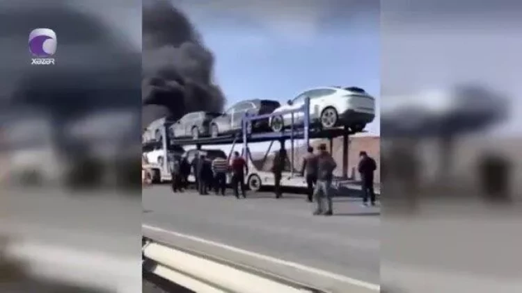 Xaricdən alınan avtomobillər yolda yanarsa, zərəri kim ödəyir? - VİDEO