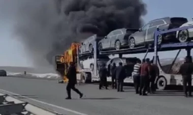 Bakıya gətirilən bahalı avtomobillər yandı