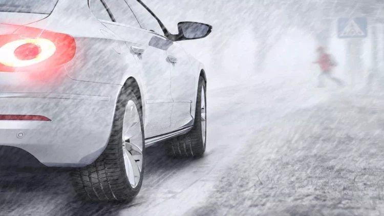 Qarlı və buzlu havada ən təhlükəli YOLLAR - DYP rəsmisi AÇIQLADI