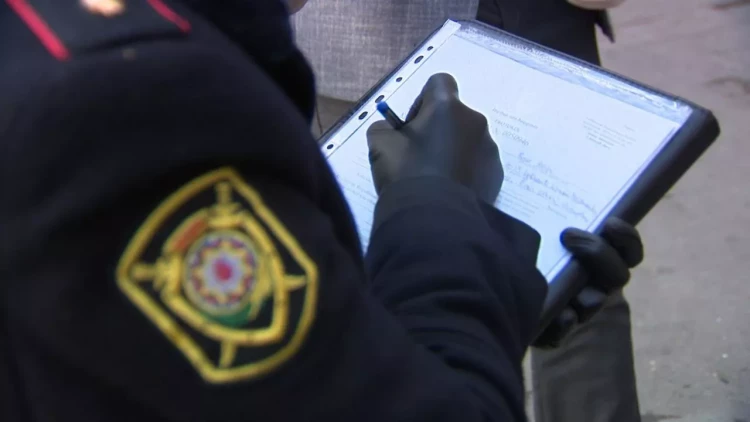 Bu küçədə maşın saxlamaq 40 manata bərabərdir - Sürücülərin nəzərinə