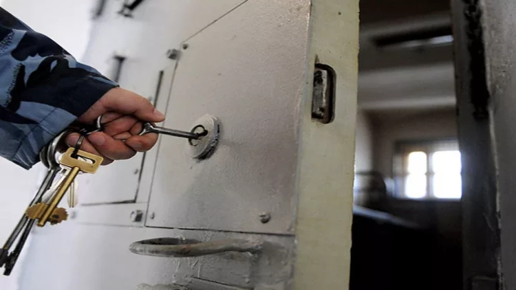 Dünyanın ən gənc qatilinin dəhşətli əməli: 8 yaşı olarkən... - FOTO